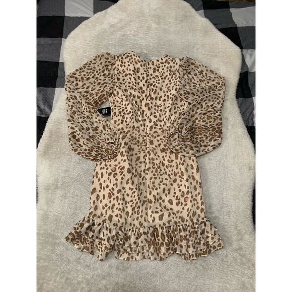 Express Leopard Ruched Ruffle Dress Size Small NWT - Picture 2 of 8